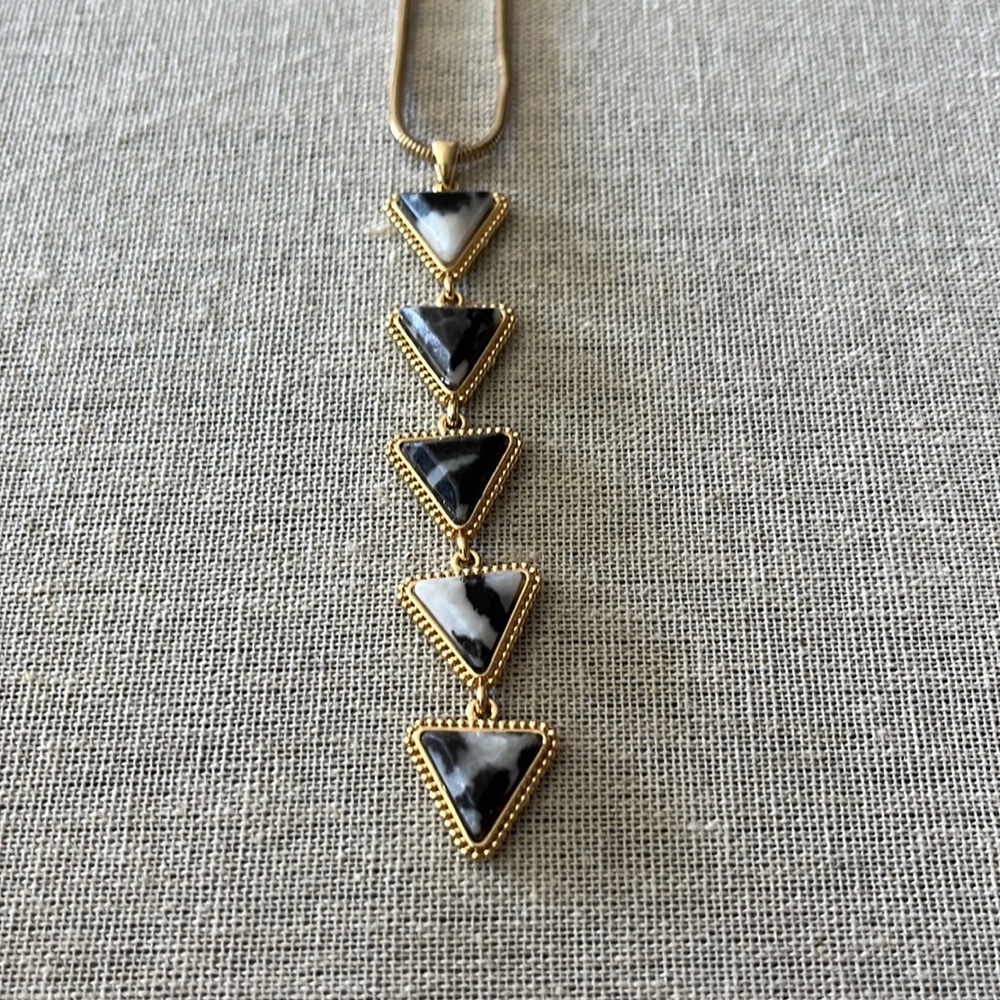 Aster Acacia Pendant Necklace
